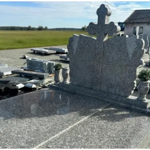 Cross Headstone G664