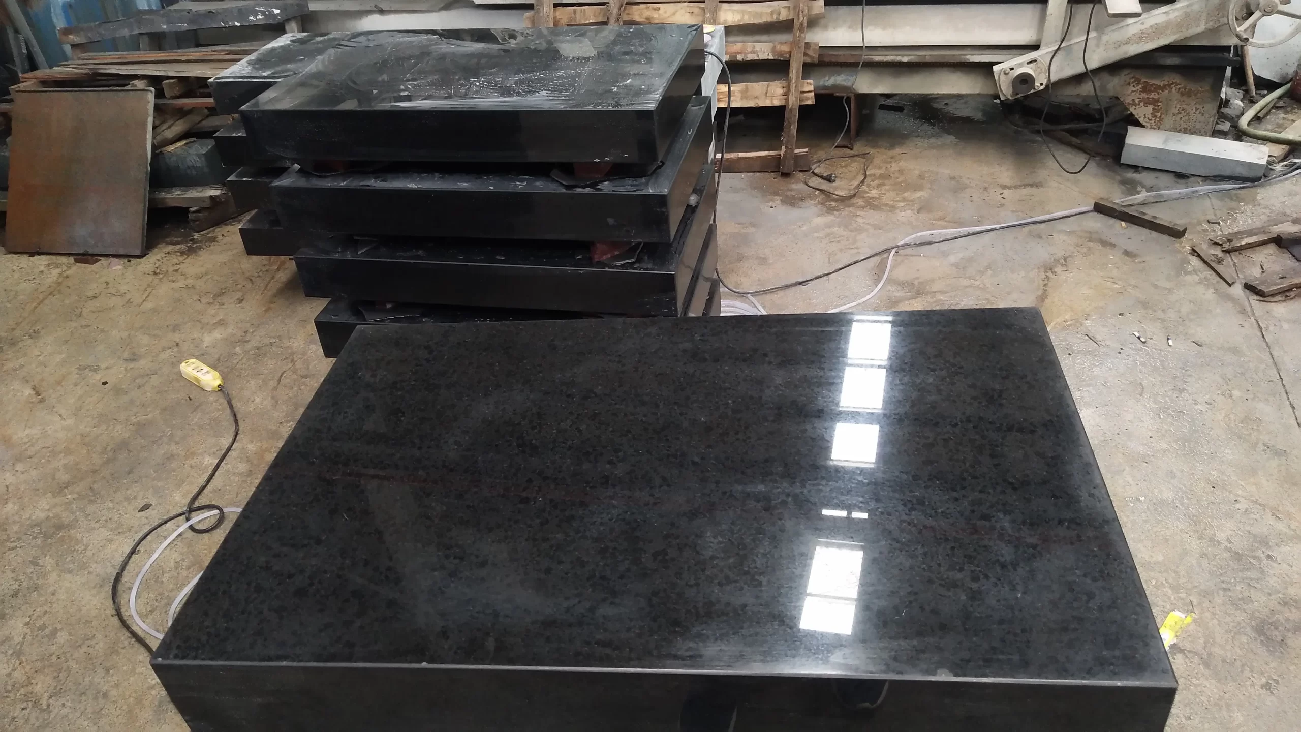 Fuding black all polished