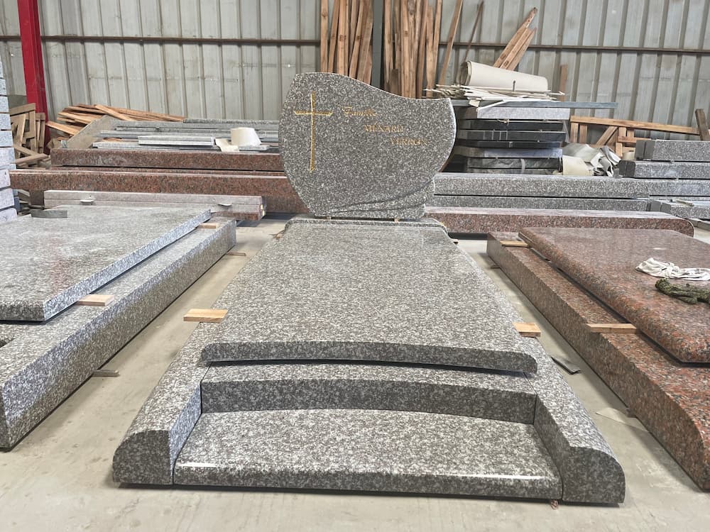 G664 Pink Granite Polished Headstone with Cross – French-style cemetery monument freestanding set with base