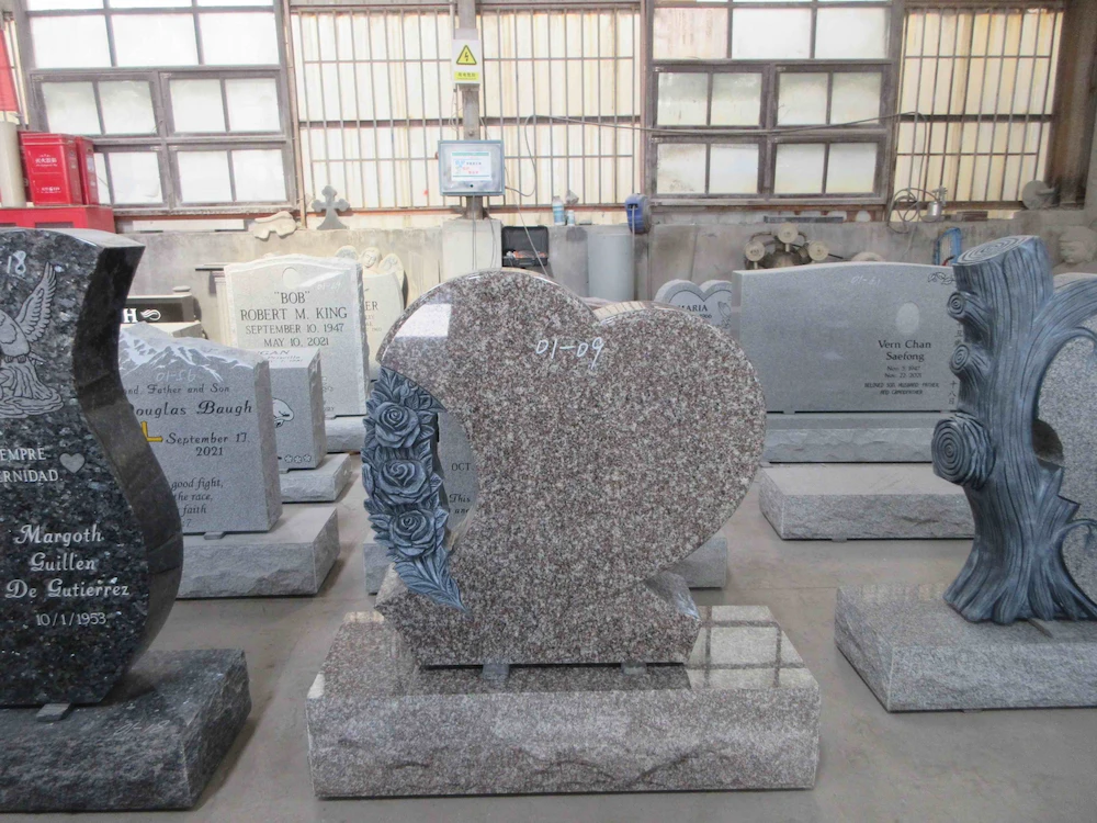 G664 Pink Granite American-Style Heart