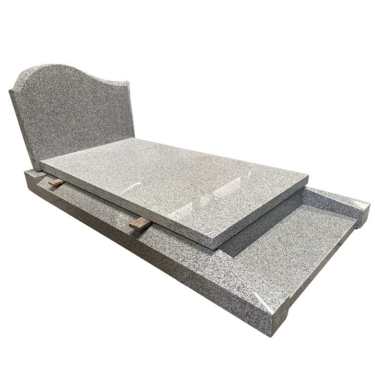 G603 French Monument with Kerbset